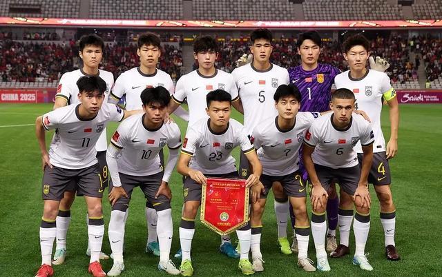 亚洲杯预选赛精彩纷呈，各队实力对比激烈(亚洲杯预选赛精彩纷呈,各队实力对比激烈对抗)