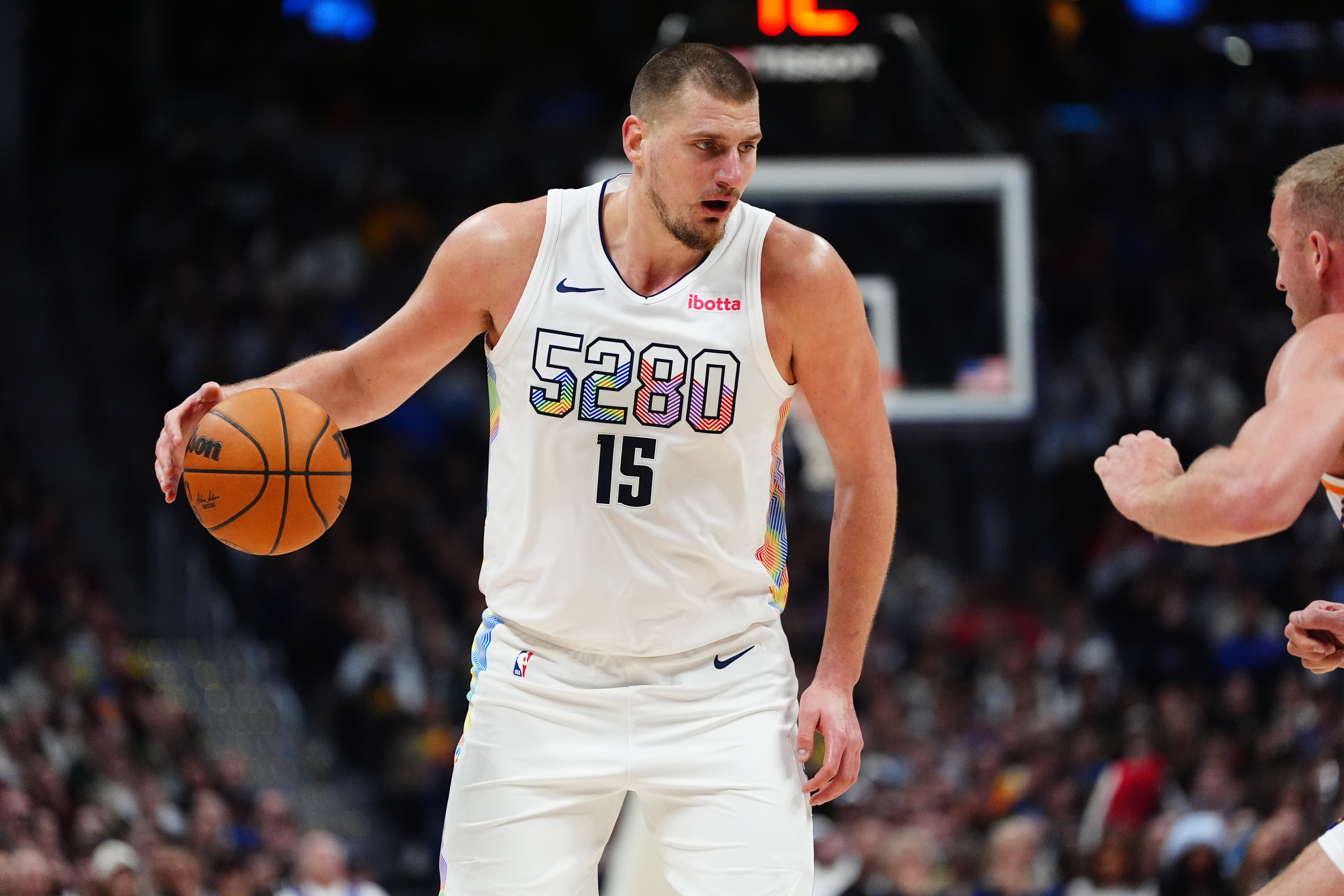 爱游戏app下载地址-灰熊击败步行者，维斯布鲁克砍下三双