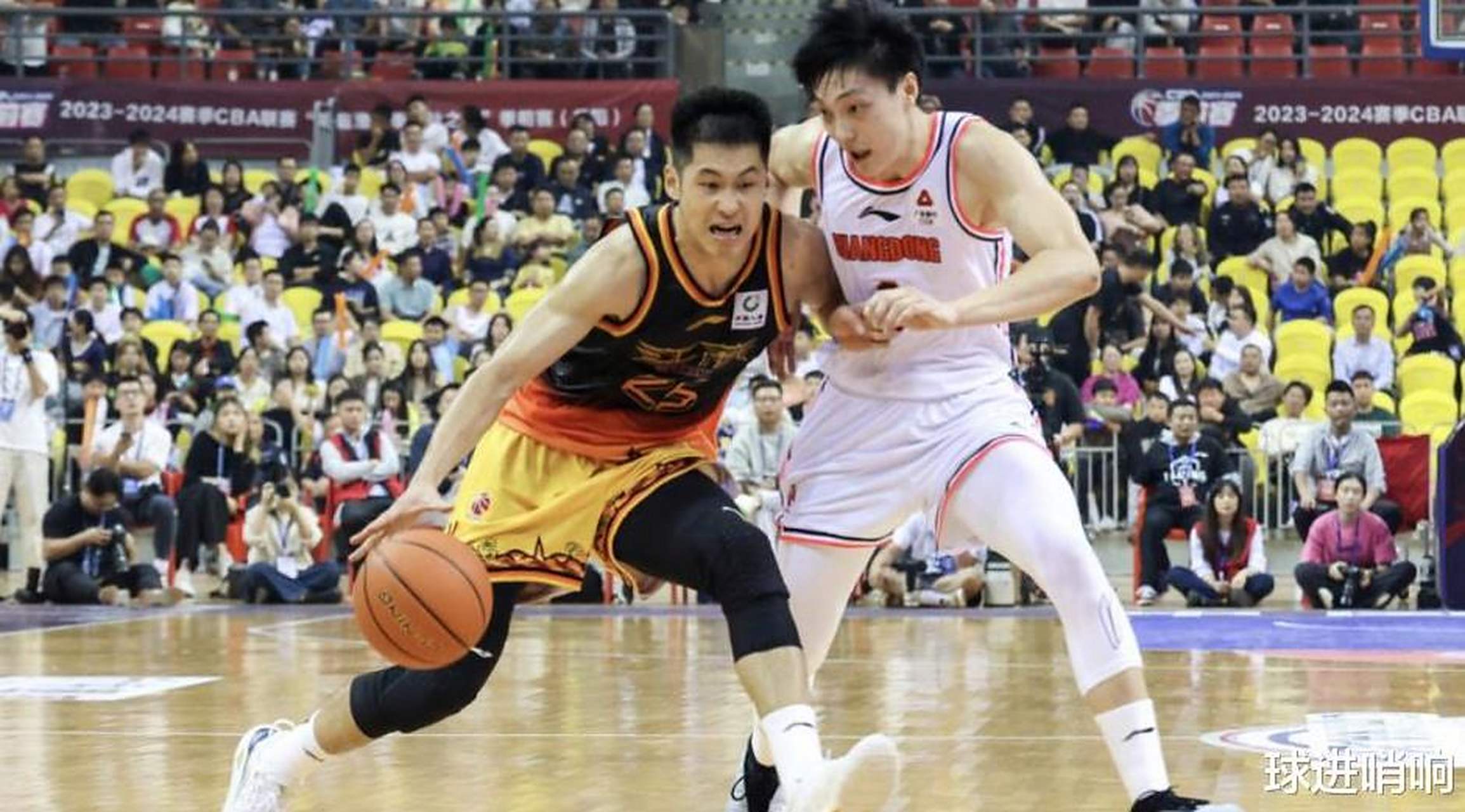 爱游戏vip注册-关于篮球赛事焦点：季前赛火爆展开的信息