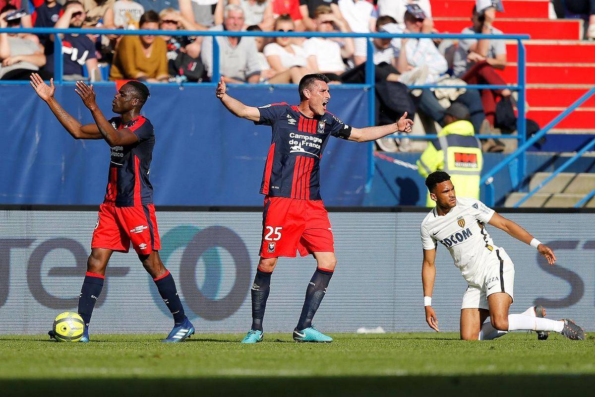 爱游戏在线登录-包含卡昂面对领头球队，士气高涨的词条