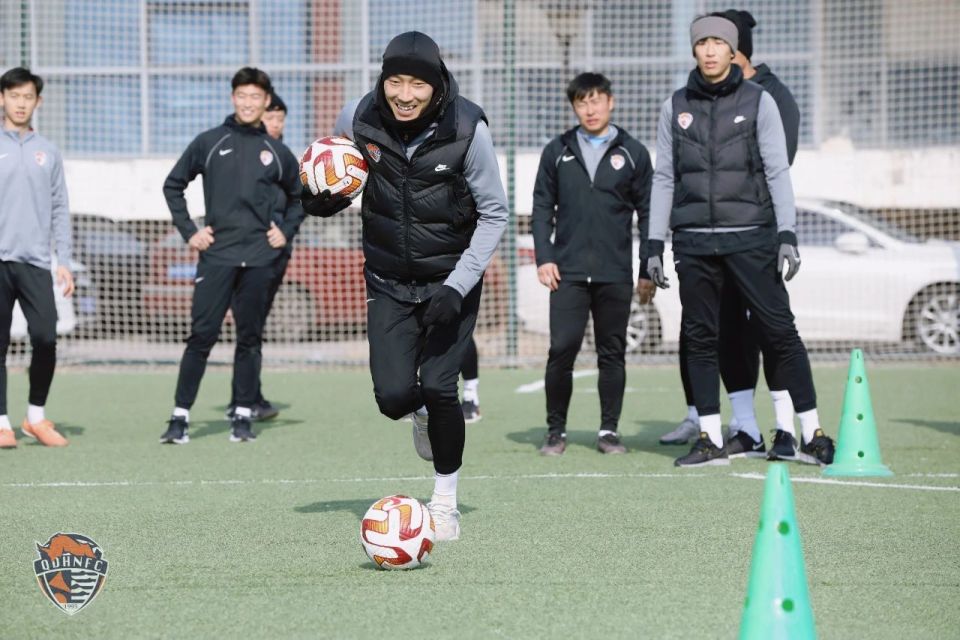 包含球队备战新赛季,经理团队全力支持的词条 包含球队备战新赛季,经理团队全力支持的词条