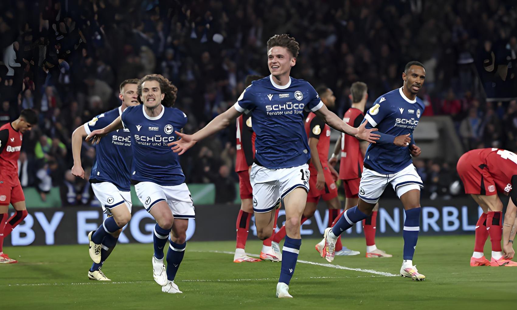 爱游戏下载-沙尔克将在对阵多特蒙德的比赛中争胜