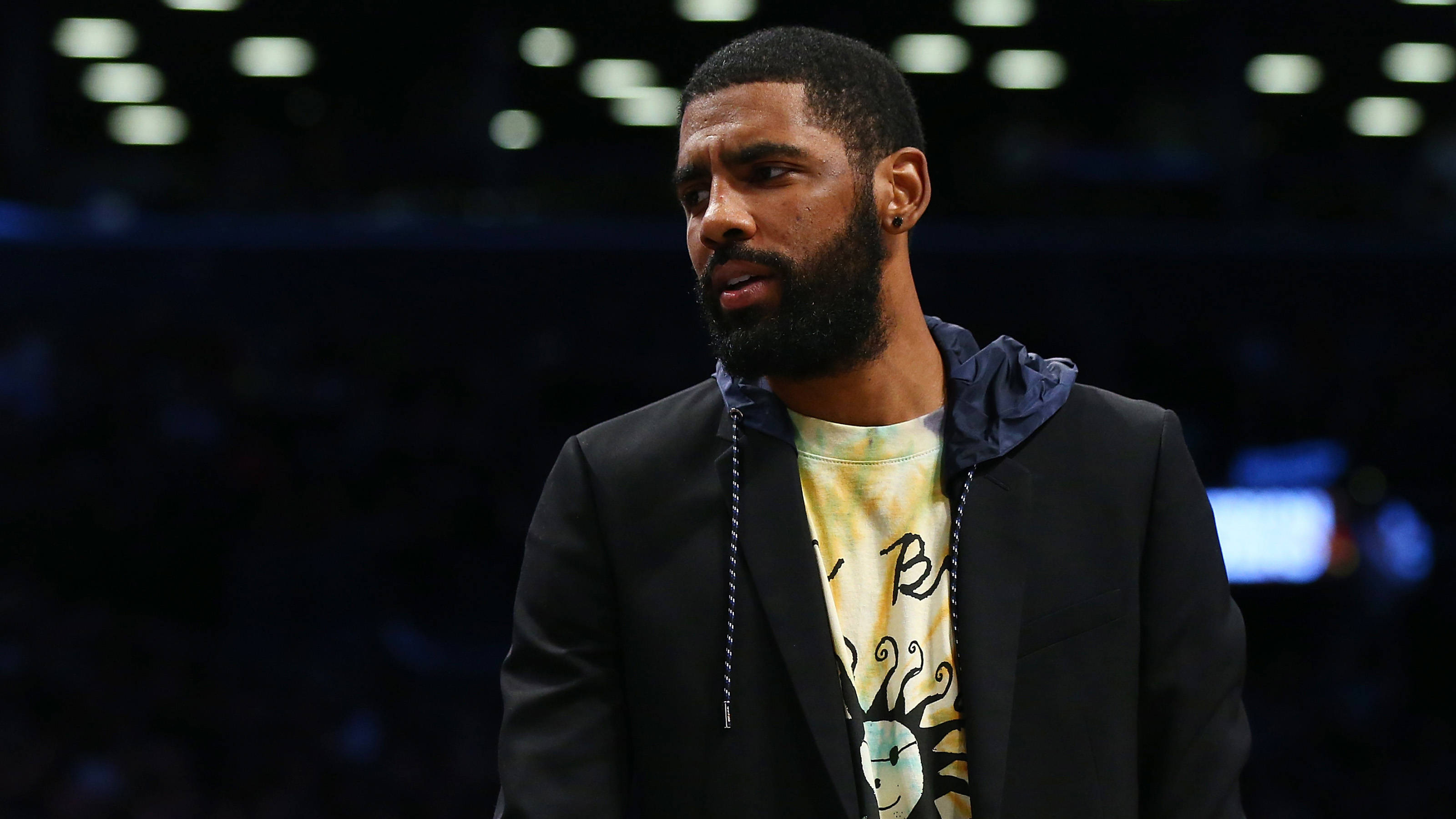 包含篮网球星欧文荣获场下最佳表现奖的词条