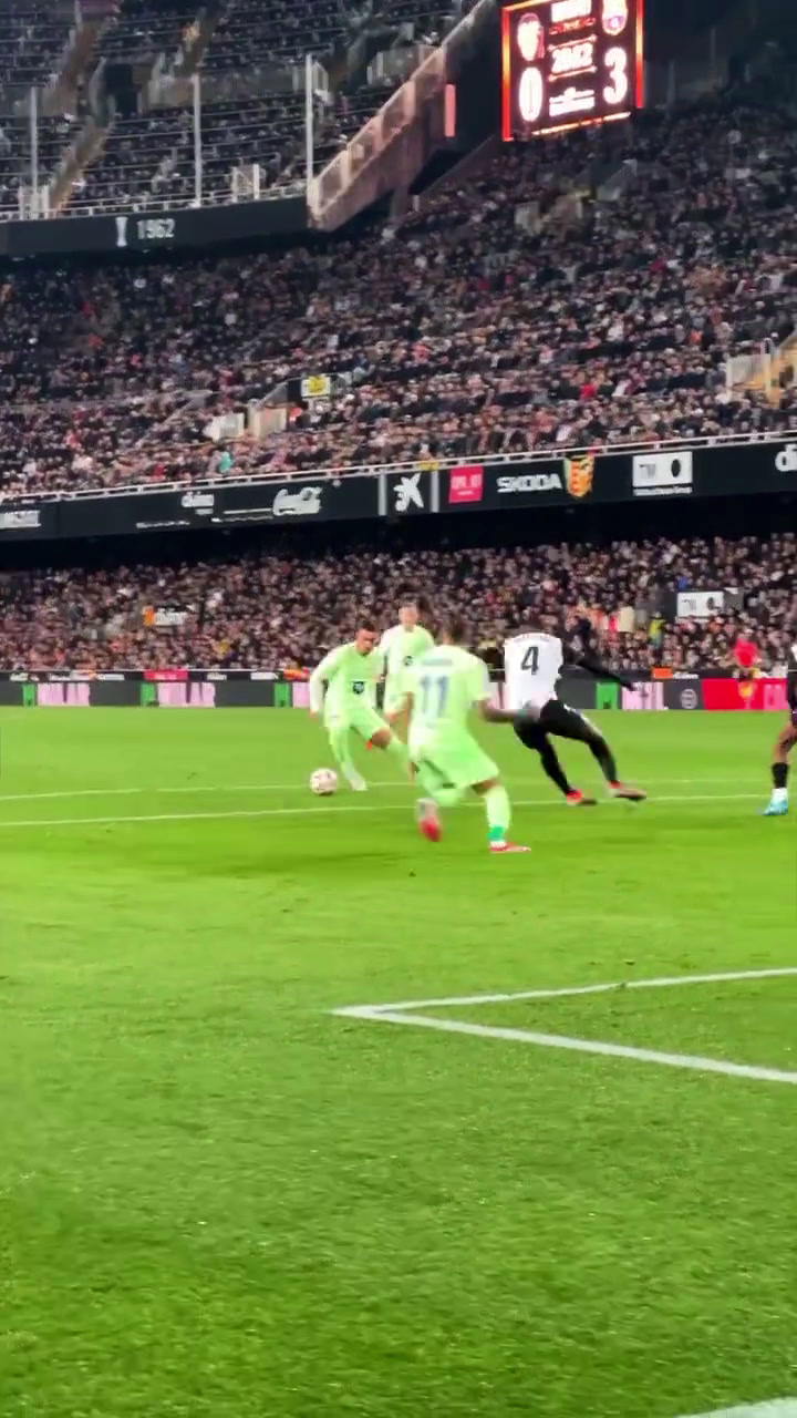 爱游戏网站入口-帕尔马前锋轰下帽子戏法，助球队实现逆转的简单介绍