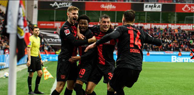 爱游戏官网-包含小组争霸：沃尔夫斯堡在顶级对决中失利，已无争冠希望的词条