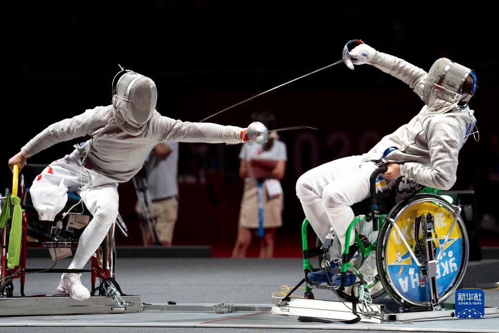 利比亚击剑选手喜获金牌,稳准狠 利比亚击剑选手喜获金牌,稳准狠