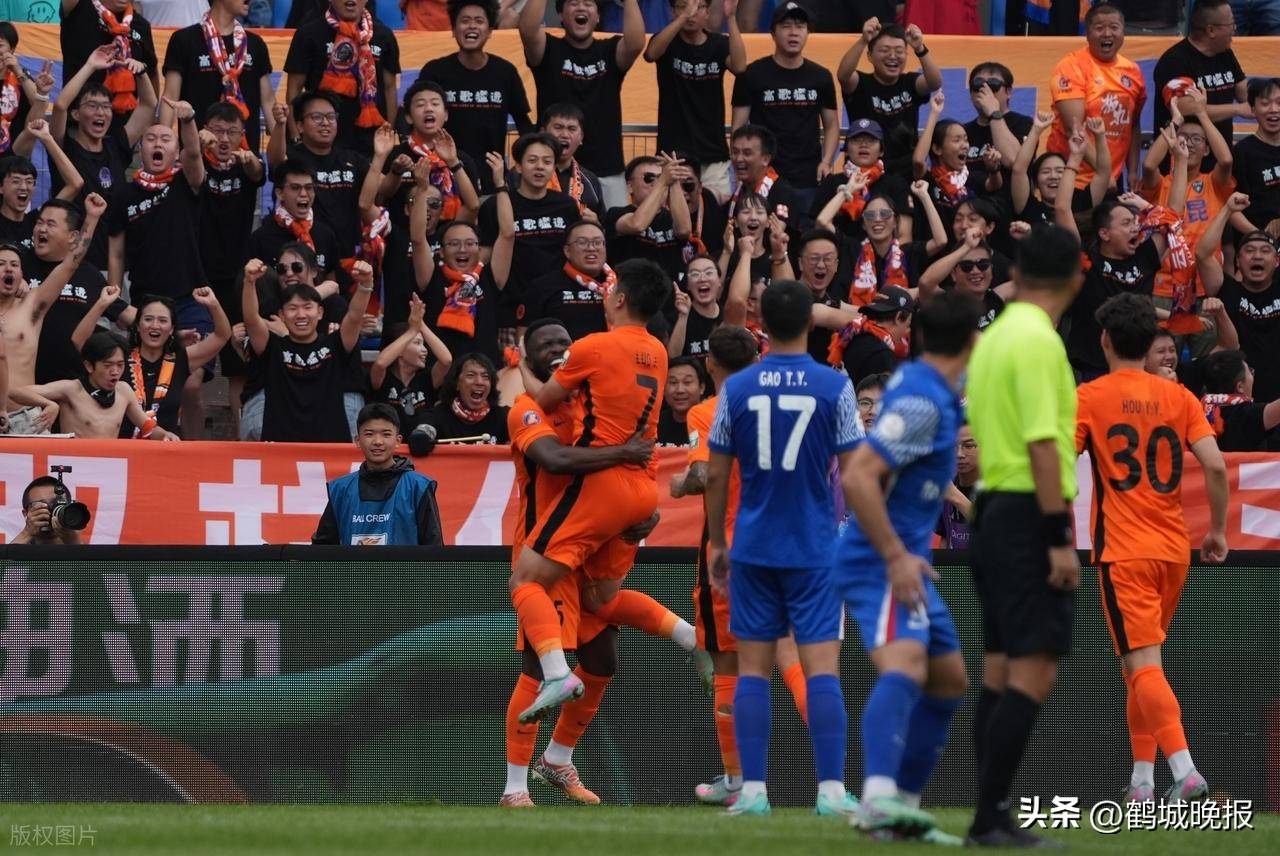 爱游戏登录-看点十足！球员们展现出色技术