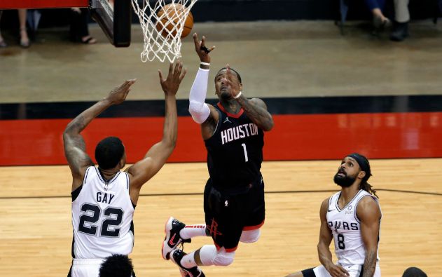 火箭内线防守薄弱，失分严重影响比赛结果