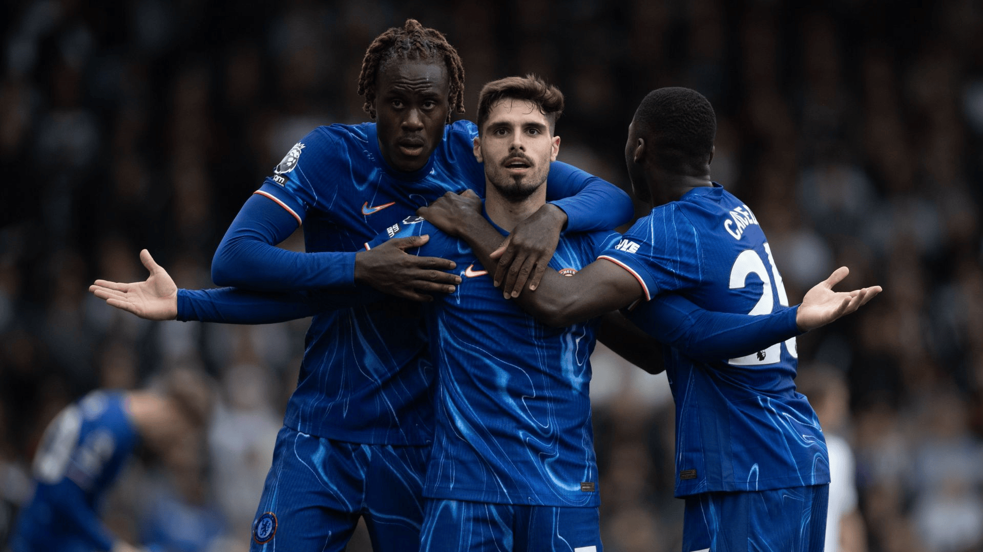 埃弗顿客场击败查尔顿，终结客场不胜