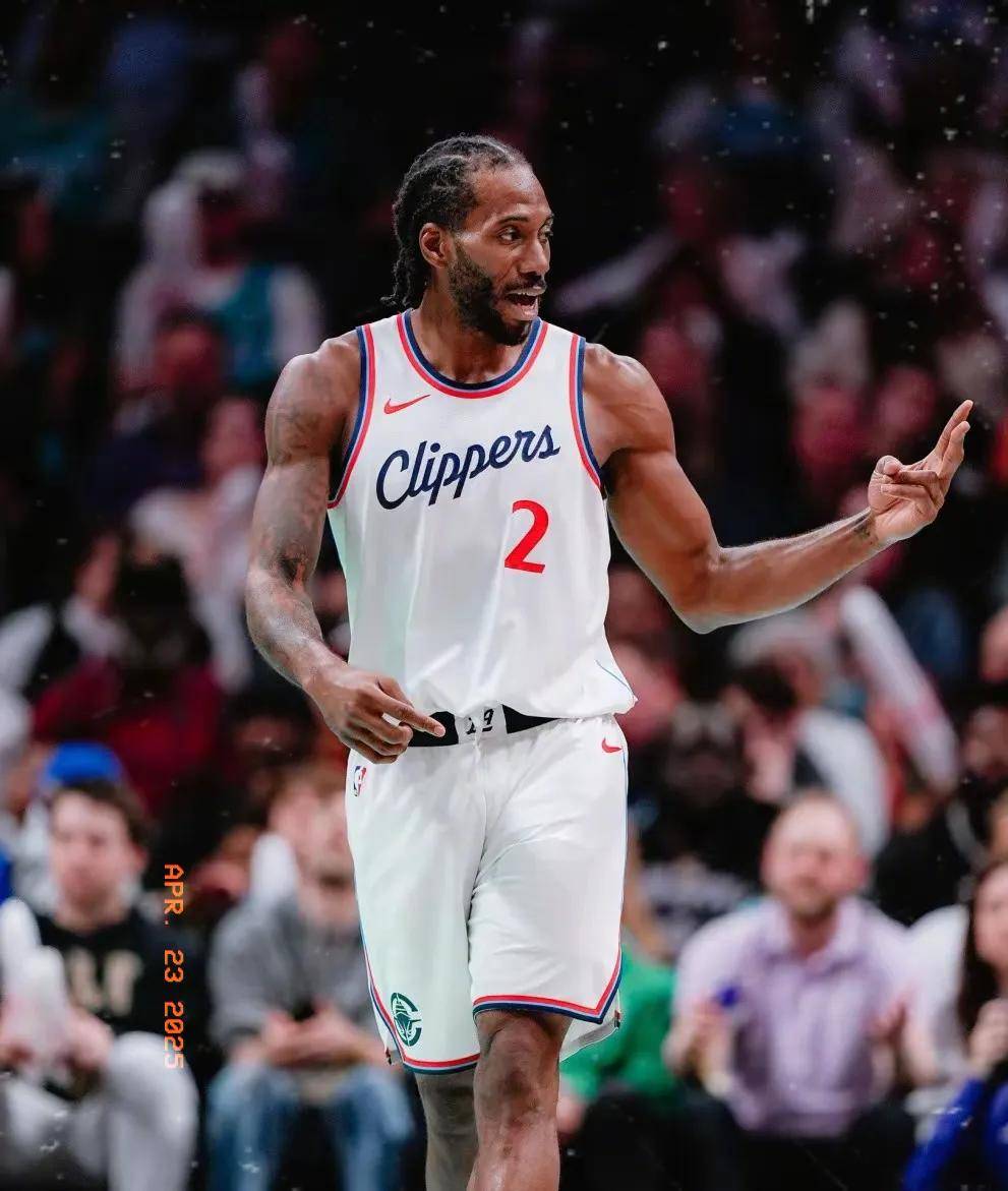 关于湖人负快船，莱昂纳德砍下35分的信息